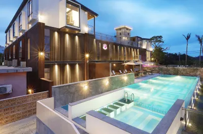 Fanli Fairyland Gallery Hotel فنادق في بَيخاي