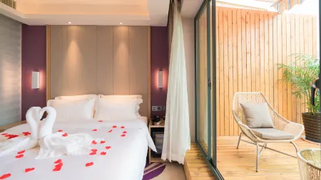 Xinli Hotel Tongxiang