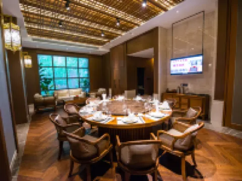 齊河孔雀王温泉酒店 齊河酒店