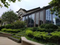Zhongshan Diyin Lake Yishu Xiaozhu Villa