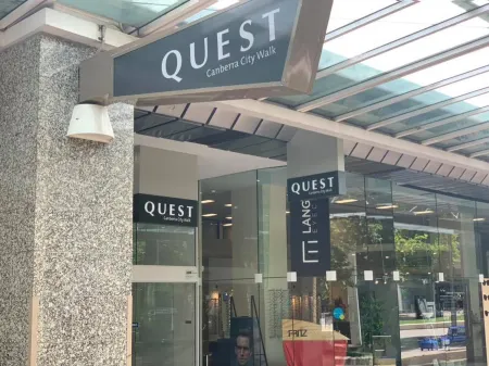 Quest Canberra City Walk Отели рядом с достопримечательностью «Австралийский военный мемориал»