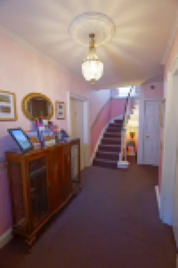 Averon Guest House