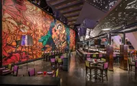 Luxor Hotel & Casino