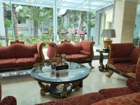 瀘沽湖銀湖島ホテル