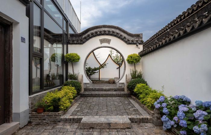 Rixie Linxi Guesthouse