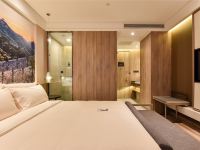 北京总部基地亚朵酒店 - 高级大床房