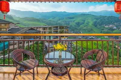 龍金苑伴山度假民宿（龍脊梯田千層天梯觀景台店） 鄰近龍勝各族自治縣龍脊鎮大寨村的酒店