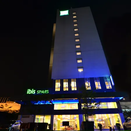 ibis Styles Kuala Lumpur Sri Damansara Отели рядом с достопримечательностью «Торговый центр IKEA»