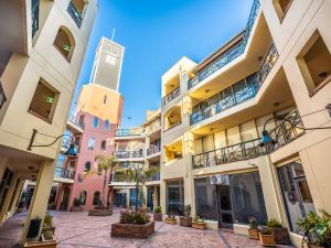 Clocktower Apartment Hotel