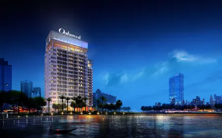 Oakwood Residence Hanoi Отели рядом с достопримечательностью «Hanoi Train Street»