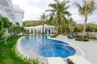 Seaside Boutique Resort Quy Nhon - piscina