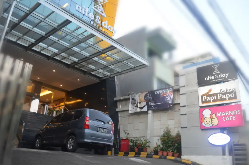 World Hotel Jakarta - Bandengan