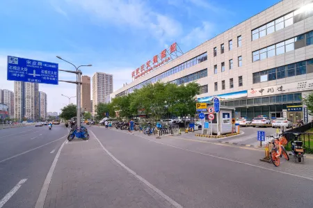 Qiqiaowu Fashion Hotel (Beijing Songjiazhuang subway station store)