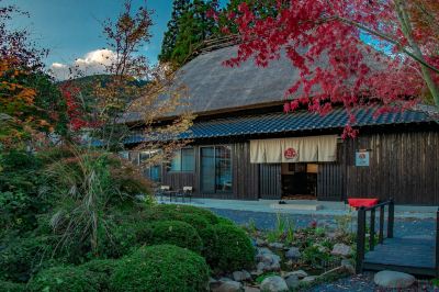 施設外観 和モダンな温泉旅館 湯布院らんぷの宿の写真