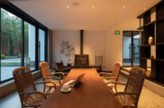 샹인 · 촨부 리트리트