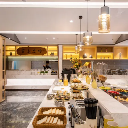 Atour Hotel Zhuhai Sam's Oyuan Plaza Отели рядом с достопримечательностью «Чжухайская больница»