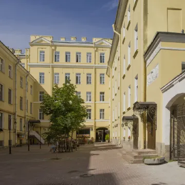 Grand Catherine Palace (Гранд Катарина Палас) Отели рядом с достопримечательностью «Казанский собор»
