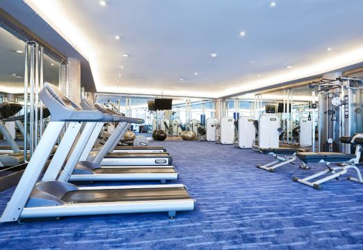 호텔 조식 및 편의시설