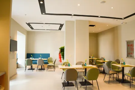 Home Inn Business Hotel (Benxi Railway Station Branch) Отели в г. Бэньси