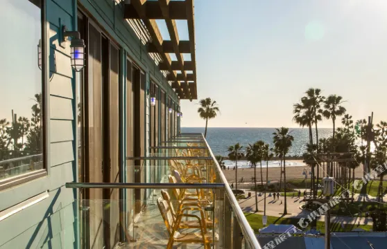 歐文威尼斯海灘酒店