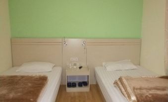 Tonghai Hongfu Hotel