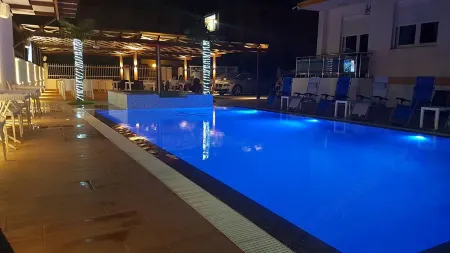 Brian Hotel Отели в г. Velipoje