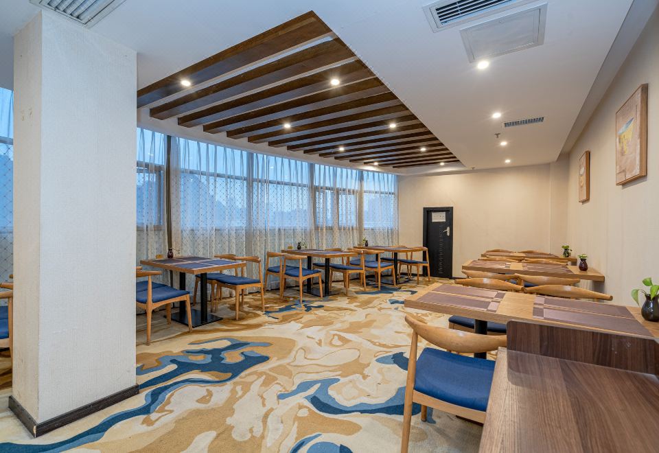 2. 옌 허 가든 호..