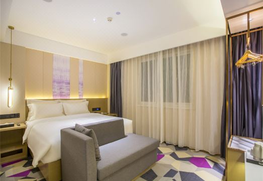 5. 리 펑 호텔 베..