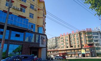 Shangpin Beautiful Hotel (Gao'an Ruiyang Avenue)