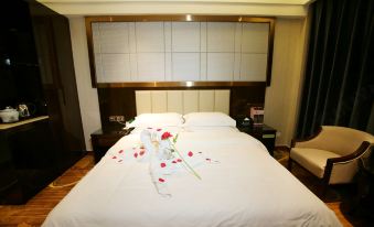 Dongxing Hot Spring Hotel