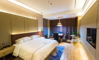 Huarong Mingwei International Hotel