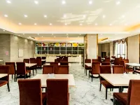 Mofeier  Red  Wine  Theme  Hotel
