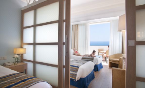 Olympic Lagoon Resort Paphos - Housity