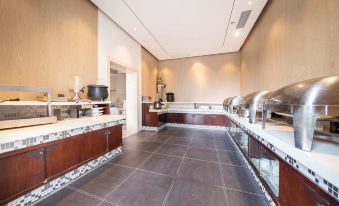 Waiting Hotel (Shanghai Jinqiao Store)