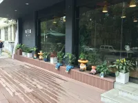 Mijia Smart Hotel (Qingyun Market Store, Flower Orchard Shopping Center) Hotel in zona Guizhou University of Finance and Economics (Guihui Road)