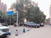 鑫洋酒店(武汉泾河和昌工业园店) - 停车场