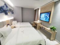 咖居酒店(南京明发新城工业大学地铁站店) - 标准双床房
