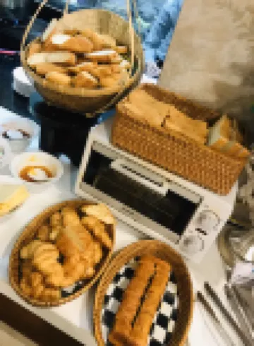 セリナ ホテル & アパートメント