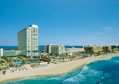 Secrets the Vine Cancun - All Inclusive Adults Only Hotel dekat Playa Linda