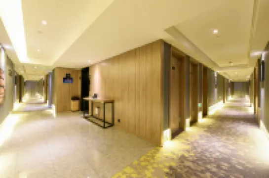 Atour Hotel (Langfang  Wanda Plaza Xichang Road)