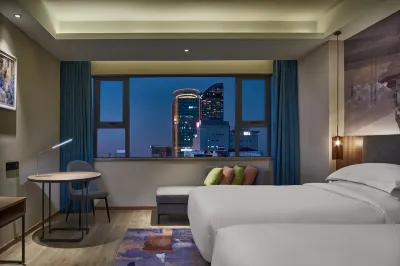 Aurea Central Hotel Hotels near AEON MALL Sen Sok City