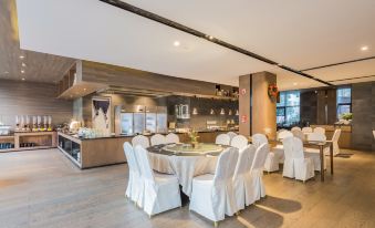 Chengdu Chanyi Jincheng Courtyard Hotel