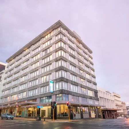 Scenic Hotel Dunedin City Отели рядом с достопримечательностью «Рослин»