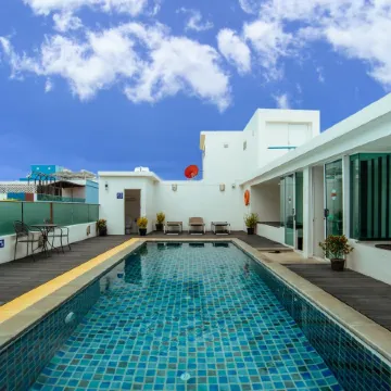 ICheck Inn Central Patong Phuket