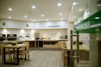 GreenTree Inn (Xinghua Yingwu South Road RT-Mart)