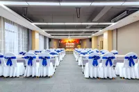 H HOTEL