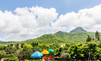 Maya House Hostel