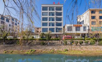 Dali Yunpin Hotel