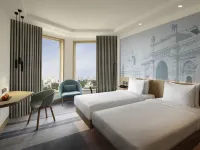 Novotel Mumbai Juhu Beach Hoteles cerca de ISKCON - Sociedad Internacional para la Conciencia de Krishna