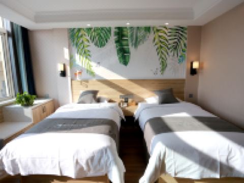 都市118精选(平度南村海信农大店) - 豪华双床房(酒店提供洗衣服务)